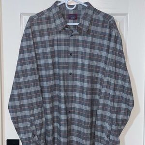 BRAND NEW UNTUCKit shirt.